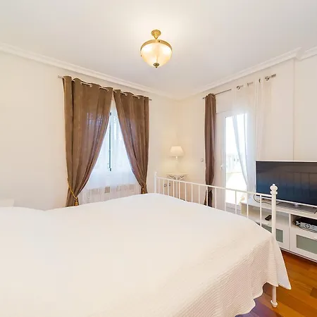 Villa Alegria Id 100 *